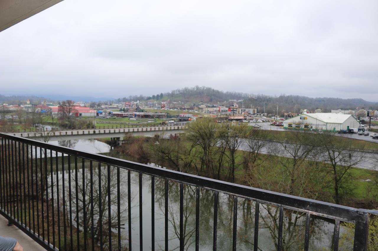 River Crossing Resort ピジョンフォージ エクステリア 写真